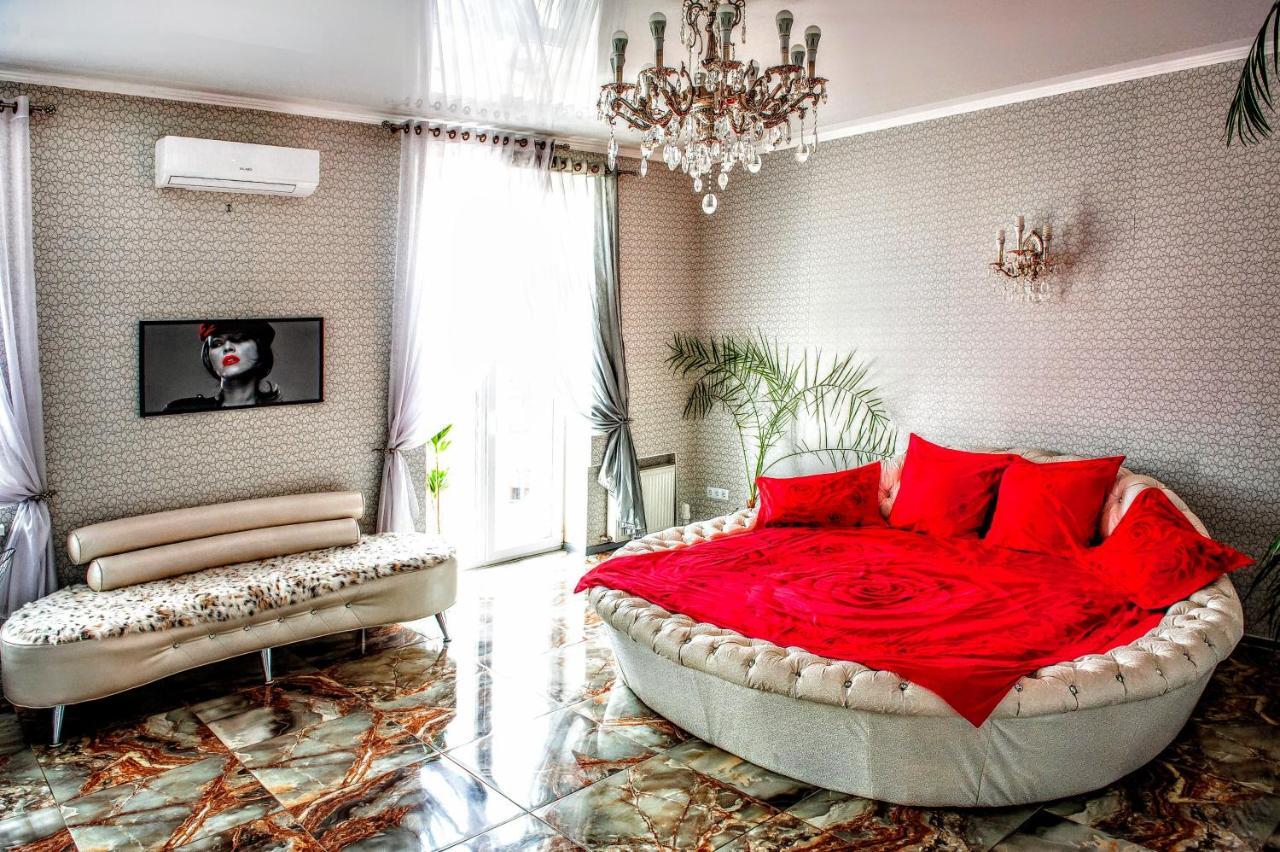Soborna Square Apartment Odessa Exterior photo